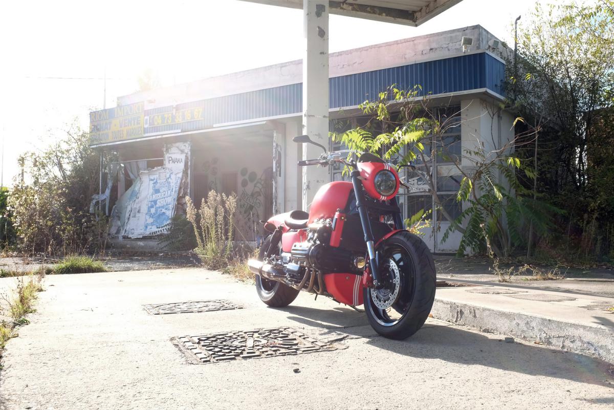 Custom Valkyrie moto : The Red Fury